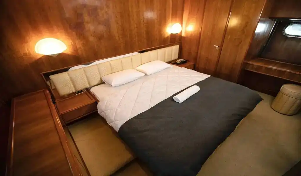 YACHT ORION ISTANBUL